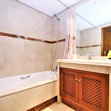 アパート Stella エステポナ